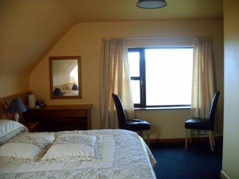 Decourcey'S Hazelbrook Farmhouse B&B Cleggan Eksteriør billede
